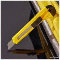 Нож строительный Rexant 12-4903