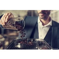 Кофемашина Saeco Xelsis SM7683/00