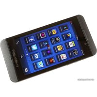 Смартфон BlackBerry Z10 (STL100-1)