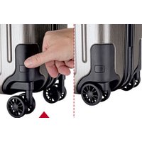 Чемодан-спиннер Hardware Profile Plus Volume 638-02 65 см (черный зернистый)