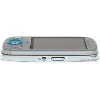 Кнопочный телефон Sony Ericsson W20i Zylo