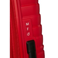 Чемодан American Tourister Flytwist True red 67 см