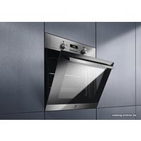 Электрический духовой шкаф Electrolux SurroundCook 600 EOF3H00BX