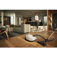 Пылесос Miele Complete C3 125 Edition (белый лотос)