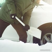 Лопата для уборки снега Plantic Snow Light 12011-01 автомобильная