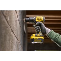 Ударная дрель-шуруповерт Stanley SFMCD715M2K (с 2-мя АКБ, кейс)