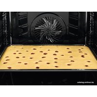 Электрический духовой шкаф AEG BEB331110M