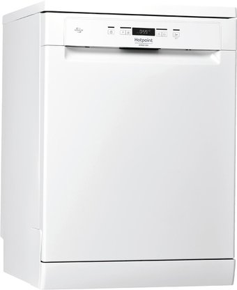 Отдельностоящая посудомоечная машина Hotpoint HFC 3C26