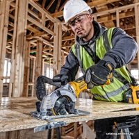 Дисковая (циркулярная) пила DeWalt DCS571N-XJ (без АКБ)