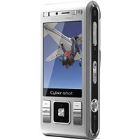 Кнопочный телефон Sony Ericsson C905