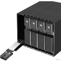 Бокс для накопителей 3.5" SilverStone FS305-12G