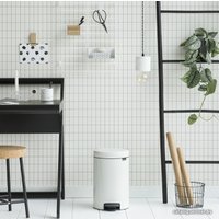 Мусорное ведро Brabantia Pedal Bin NewIcon 12 л (белый)