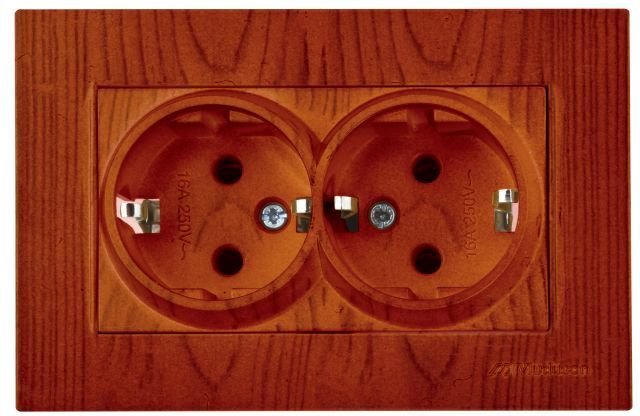 

Розетка Mutlusan Rita 2220 202 0256