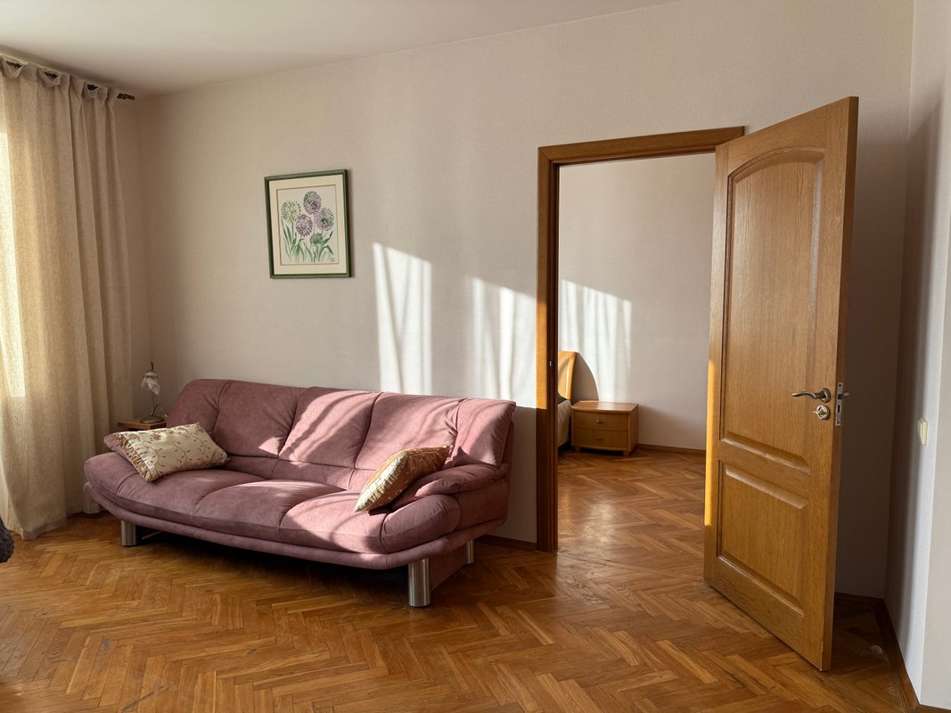 2-комн. квартира — проспект Независимости, 89