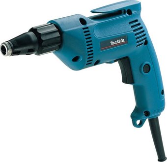 Makita 6821