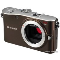 Беззеркальный фотоаппарат Samsung NX100 Body