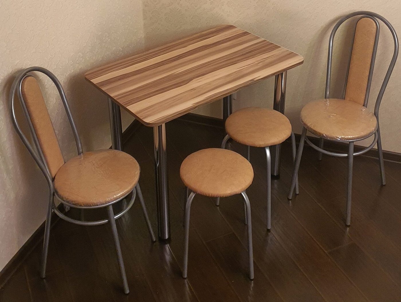 

Обеденная группа Табуретоф Капучино/Серебро_2_2 (ст. 90x60 см, Капучино-серебристый)