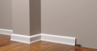 Плинтус Decor-Dizayn DD18