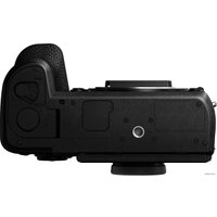 Беззеркальный фотоаппарат Panasonic Lumix DC-S1R Body