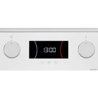 Электрический духовой шкаф TEKA HLB 840 (белый)