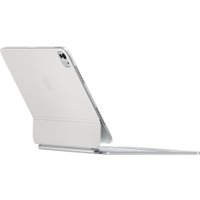 Чехол с клавиатурой Apple Magic Keyboard для iPad Pro 11" 5-го поколения (белый, швейцарская раскладка - нет кириллицы)