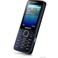 Кнопочный телефон Samsung S5611 (черный)