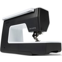 Компьютерная швейная машина Bernina Bernette B77