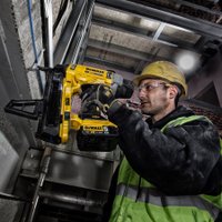 Гвоздезабиватель DeWalt DCN890N (без АКБ)