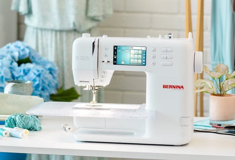 Компьютерная швейная машина Bernina B325 new