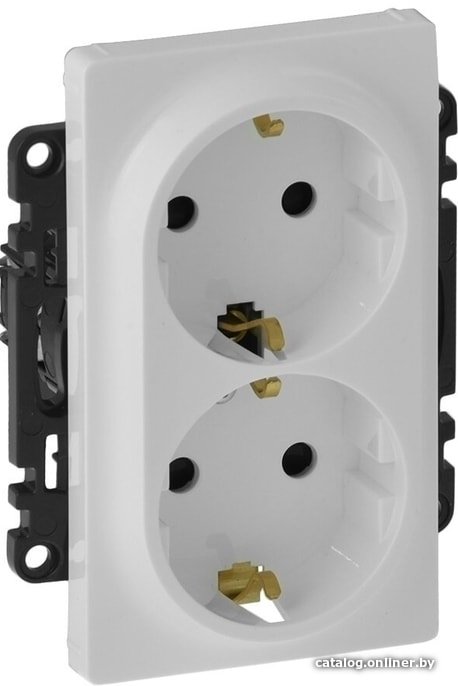 Розетка Legrand Valena Life 753426