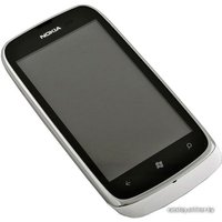 Смартфон Nokia Lumia 610