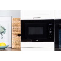 Микроволновая печь BEKO MGB23313B