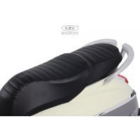 Детский электромобиль RiverToys Z222ZZ (серый)