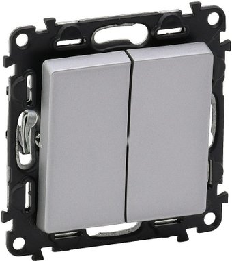 Выключатель проходной Legrand Valena Life 7 526 08
