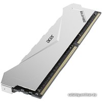 Оперативная память Acer HT100 16ГБ DDR4 3200МГц BL.9BWWA.242 в Бресте