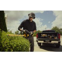 Кусторез DeWalt DCMHT562N (без АКБ)