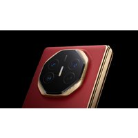 Телефон Huawei Mate XT Ultimate GRL-LX9 16GB/1TB (красный, международная версия)