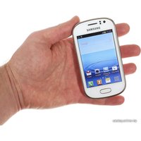 Телефон Samsung Galaxy Fame (S6810)