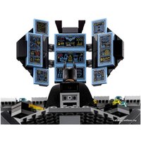 Конструктор LEGO Batman Movie 70909 Нападение на Бэтпещеру