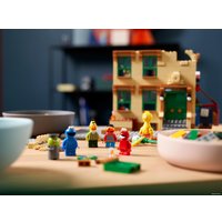 Конструктор LEGO Ideas 21324 Улица Сезам, 123