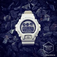 Наручные часы Casio DW-6900NB-7E