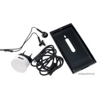 Телефон Nokia Lumia 800