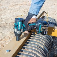 Гайковерт Makita DTW700ZA2 (с 1-им АКБ)