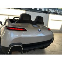 Электромобиль Baby Driver BMW i7 B111 (серый глянец)