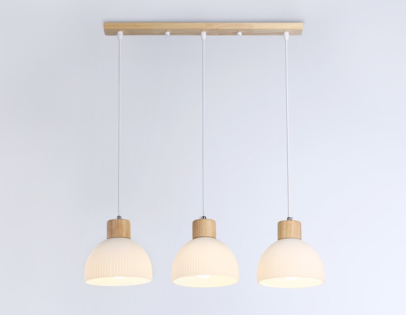 

Подвесная люстра Ambrella light TR83135/3 LW/FR