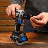 Дрель-шуруповерт Deko ZKCD20V PRO 084-1005 (с 2-мя АКБ, кейс)