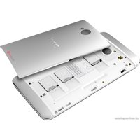 Телефон HTC One Dual Sim (32Gb)