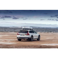 Автобокс Broomer Venture LS 450 (белый глянец)