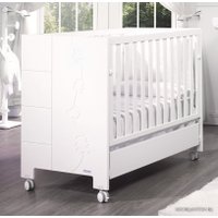 Классическая детская кроватка Micuna Copito