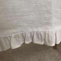 Скатерть ОМурМебель 180x150см прямоугольная с рюшами (белый)